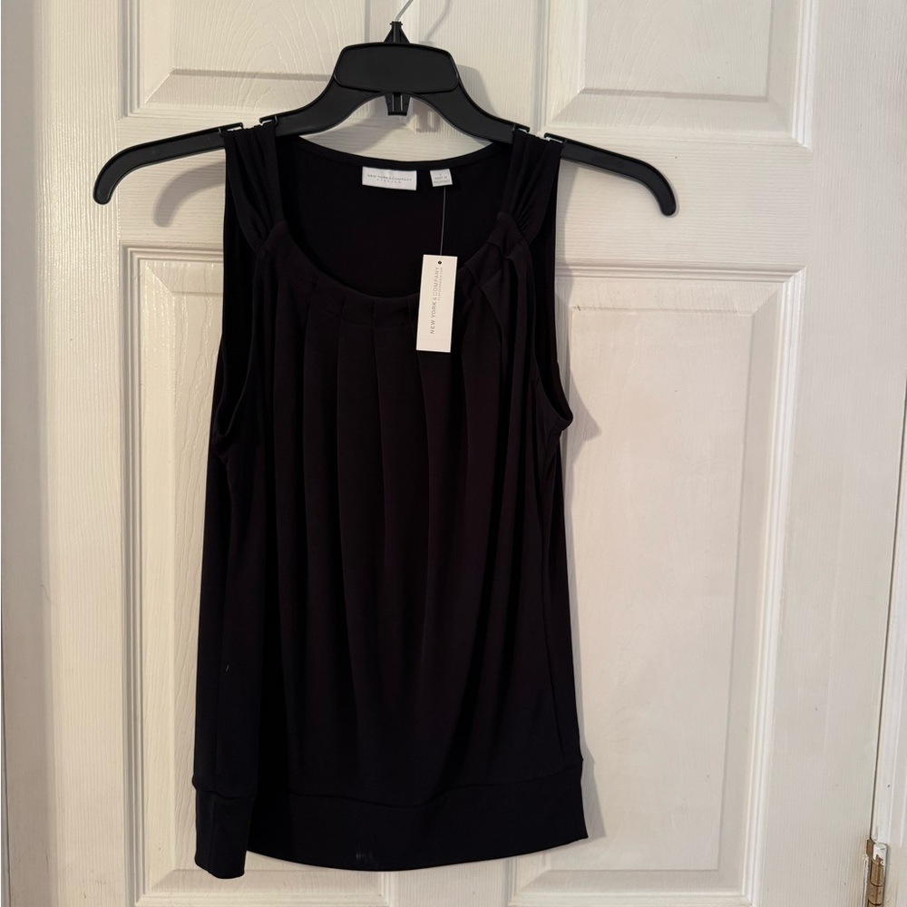 New York & Company Black Sleeveless Blouse